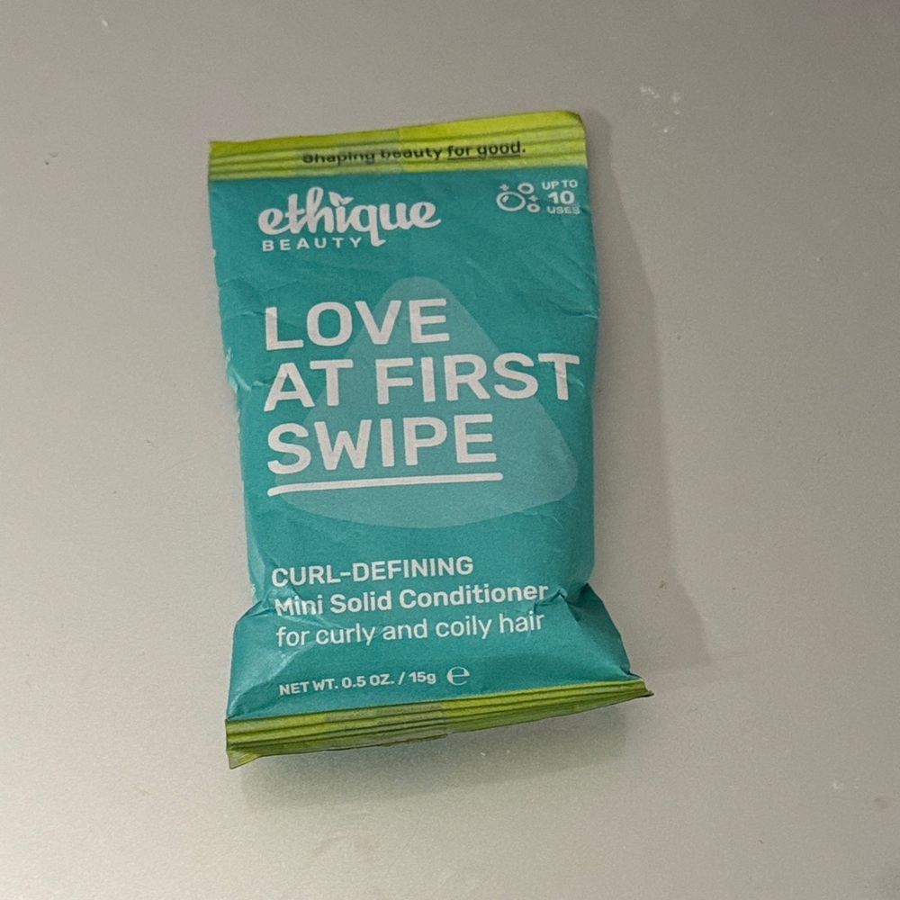 Ethique Mini Solid Conditioner for Curly Hair